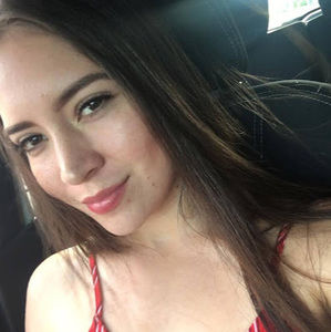 Meet your Posher, Andrea carolina